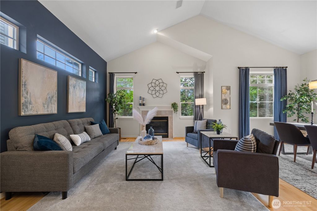 Photo of 15915 NE 95th Way #15, Redmond, WA 98052 (MLS # 2381820)