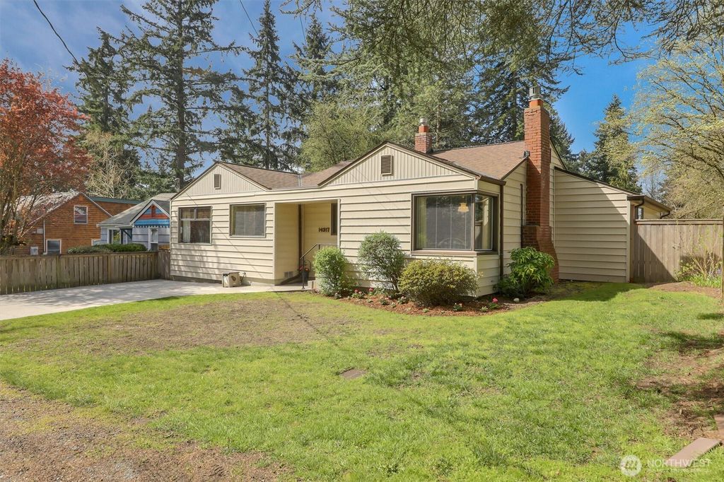 Photo of 14317 23rd Place NE, Seattle, WA 98125 (MLS # 2503250)