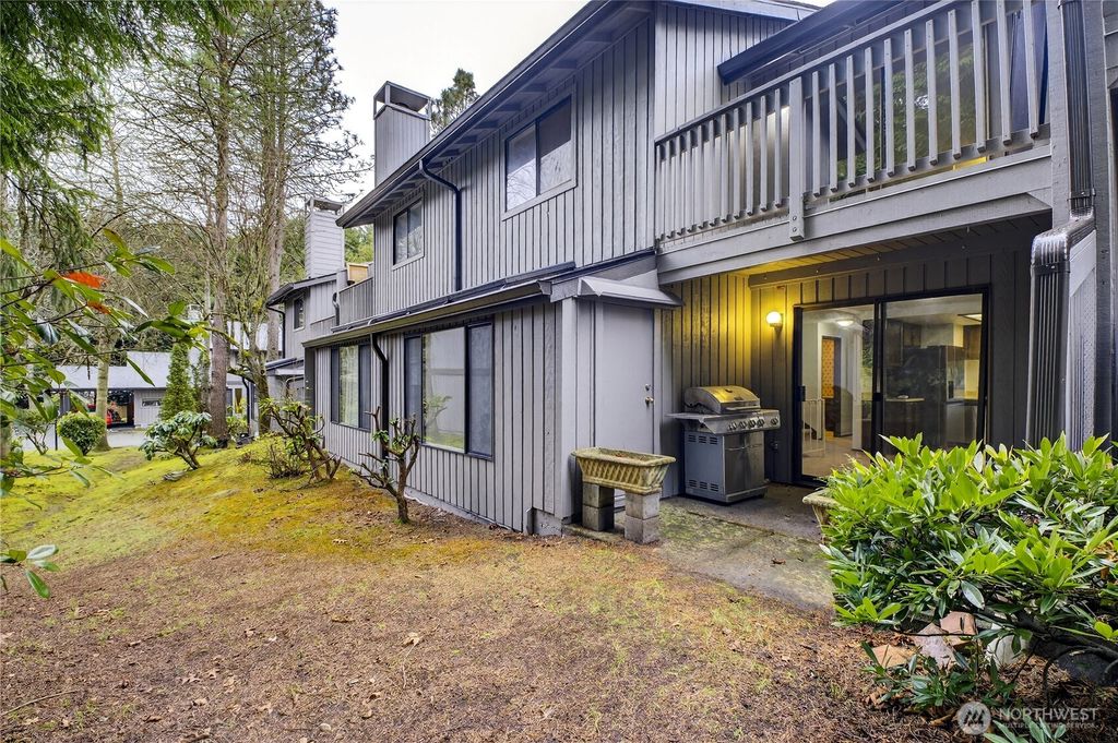 Photo of 4123 145th Avenue NE, Bellevue, WA 98007 (MLS # 2483051)