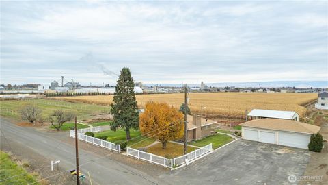 Photo of 10586 NW P.2 Road, Quincy, WA 98848 (MLS # 2456975)