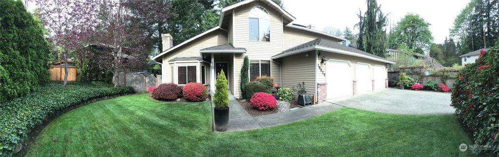 Photo of 10828 NE 182nd Court, Bothell, WA 98011 (MLS # 2147801)