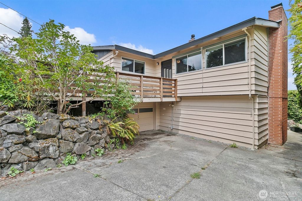 Photo of 8422 S 122nd Street, Seattle, WA 98178 (MLS # 2413589)