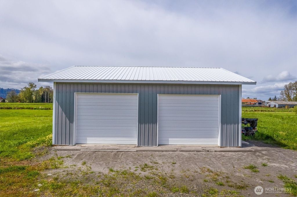 Photo of 12 Hay Way, Cathlamet, WA 98612 (MLS # 2511067)