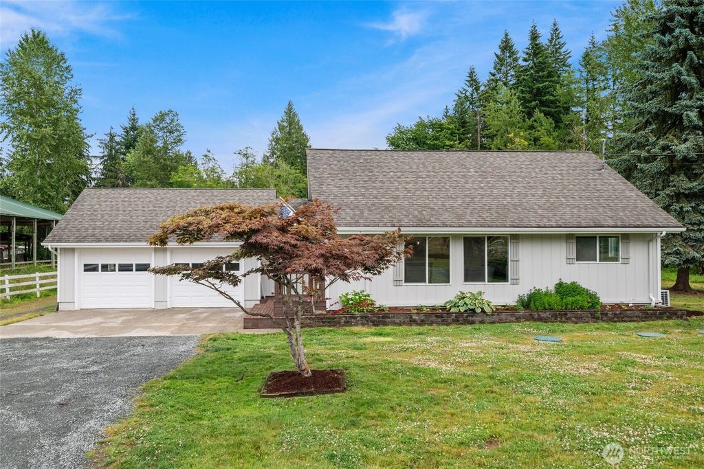 Photo of 5015 91st Avenue NE, Lake Stevens, WA 98258 (MLS # 2391998)