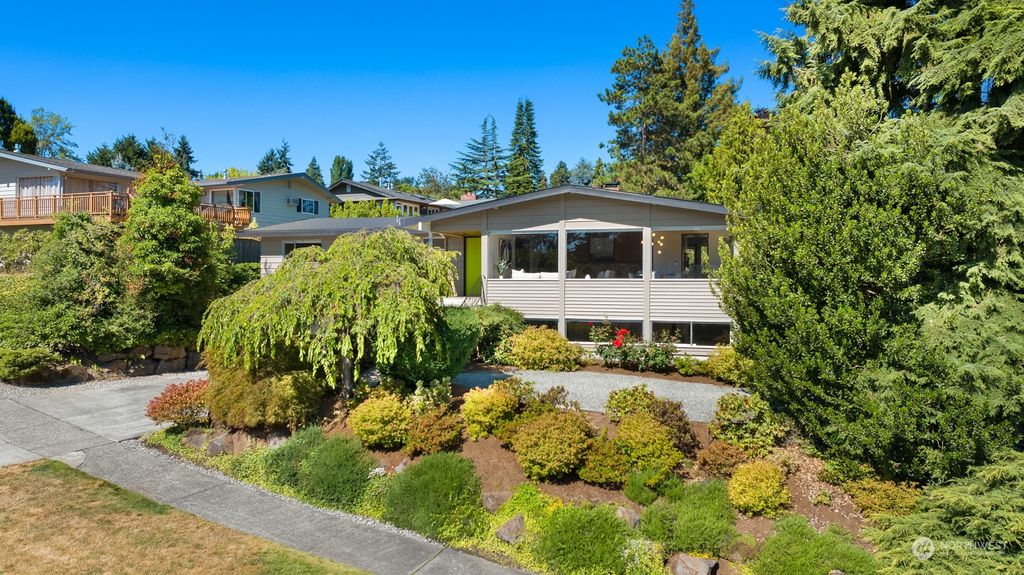 Photo of 9611 42nd Avenue NE, Seattle, WA 98115 (MLS # 2139378)
