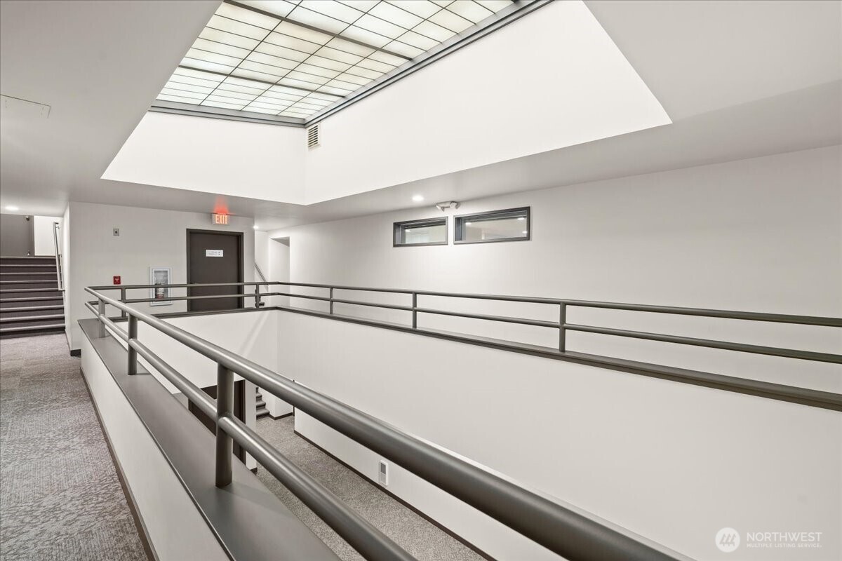 5225 50th Avenue NE 206