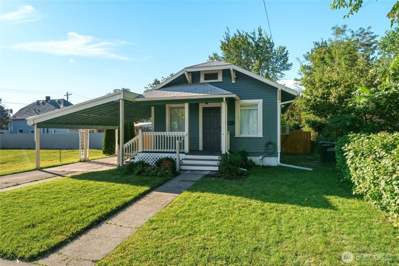 15 Whitman Street
