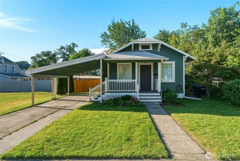 Photo of 15 Whitman Street, Walla Walla, WA 99362 (MLS # 2571200)