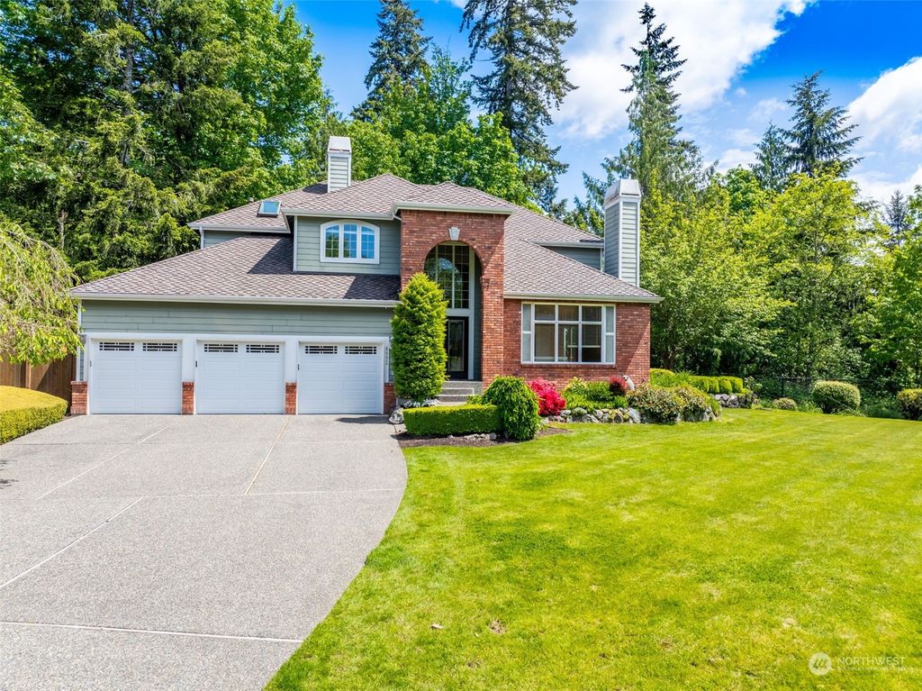 Photo of 4992 173rd Place, Bellevue, WA 98006 (MLS # 2240666)
