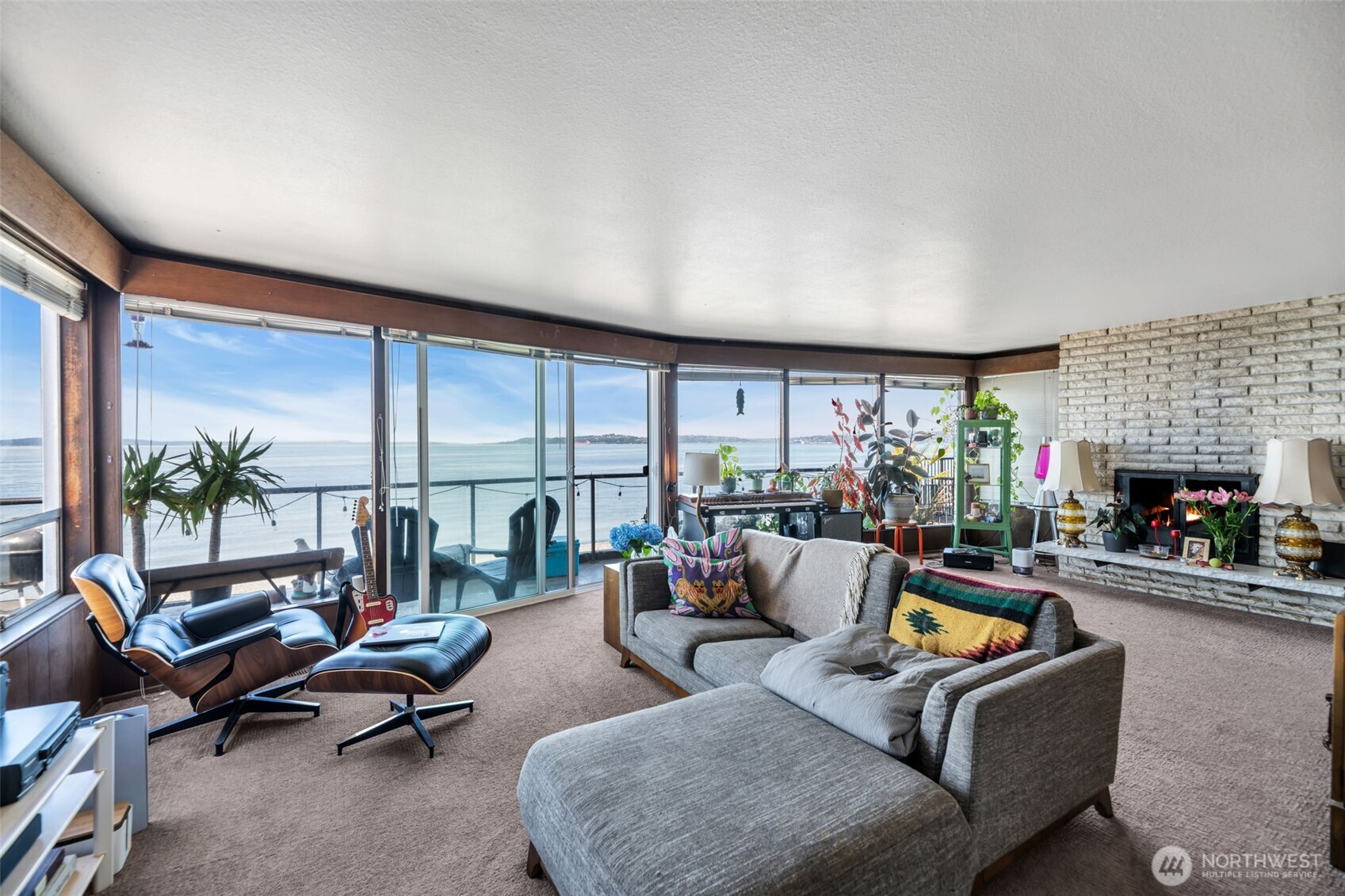 3007 Alki Avenue SW