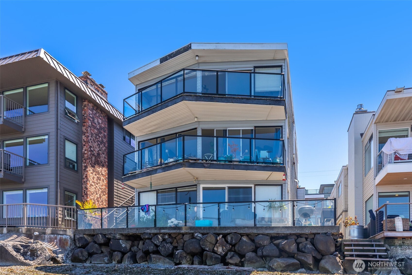3007 Alki Avenue SW