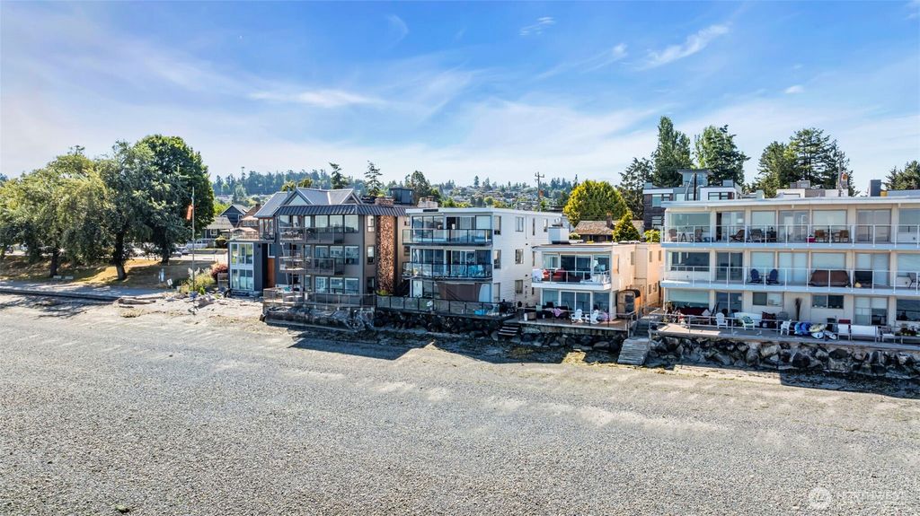 Photo of 3007 Alki Avenue SW, Seattle, WA 98116 (MLS # 2400528)