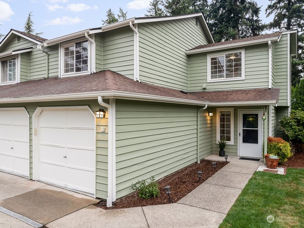 Photo of 1926 W Cypress Way #B, Lynnwood, WA 98036 (MLS # 2134511)