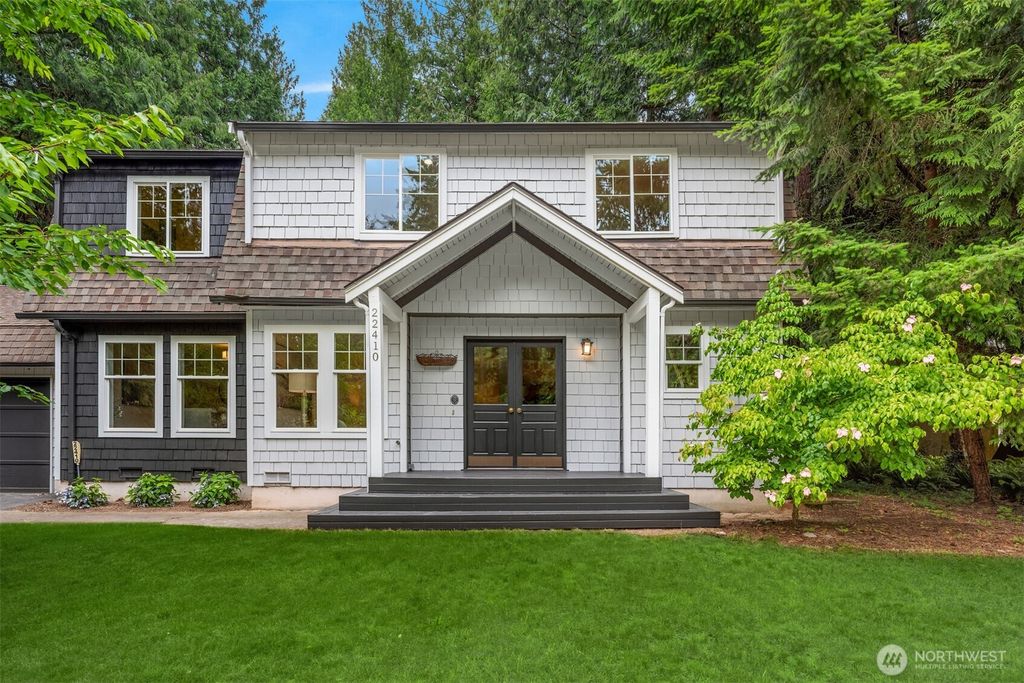 Photo of 22410 NE 20th Street, Sammamish, WA 98074 (MLS # 2393151)