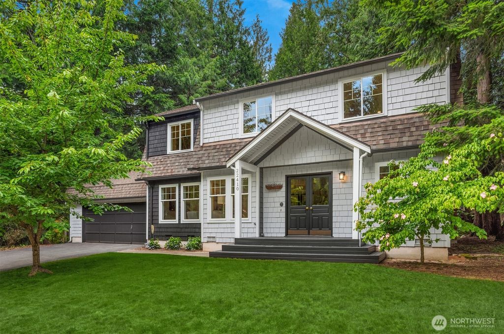 Photo of 22410 NE 20th Street, Sammamish, WA 98074 (MLS # 2393151)