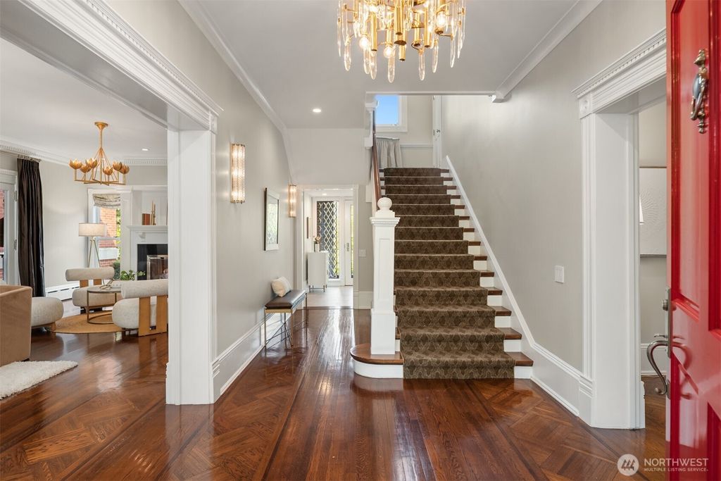 Photo of 718 E Aloha Street #10, Seattle, WA 98102 (MLS # 2434831)