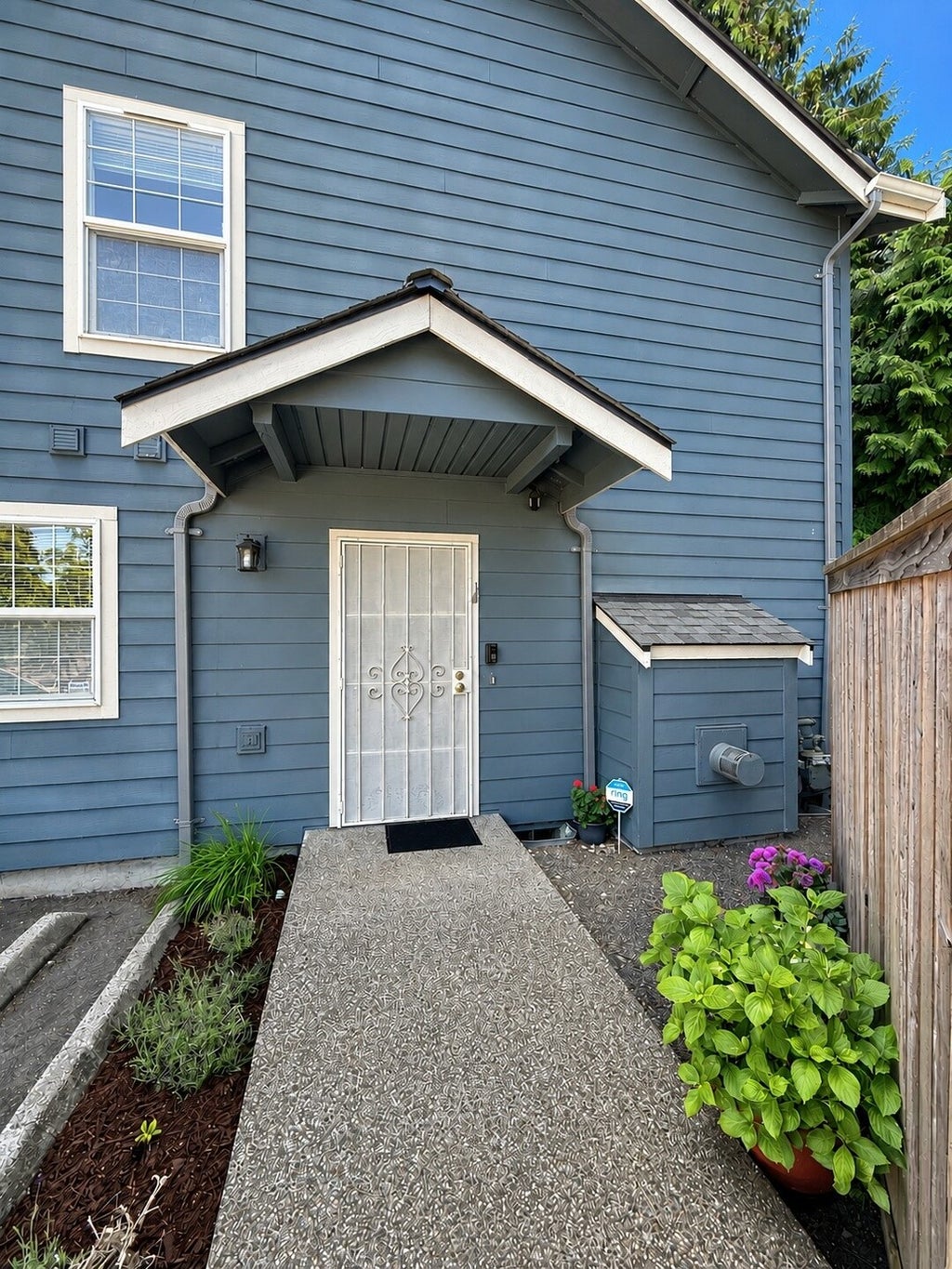 Photo of 15633 44th Avenue W #B-1, Lynnwood, WA 98087 (MLS # 2597140)