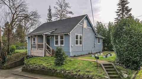 Photo of 821 15th Street, Bremerton, WA 98337 (MLS # 2477262)