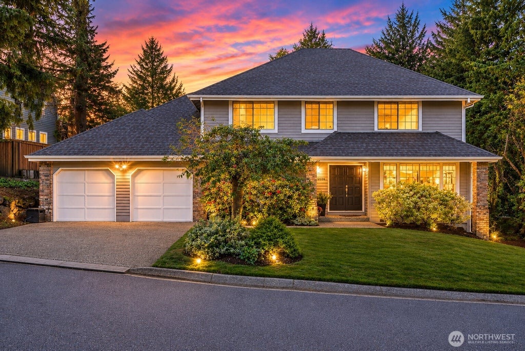 Photo of 13509 SE 59th Street, Bellevue, WA 98006 (MLS # 2545640)