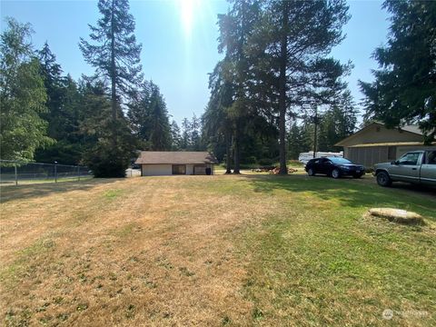 A home in Lakebay