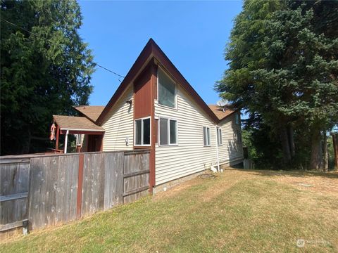 A home in Lakebay