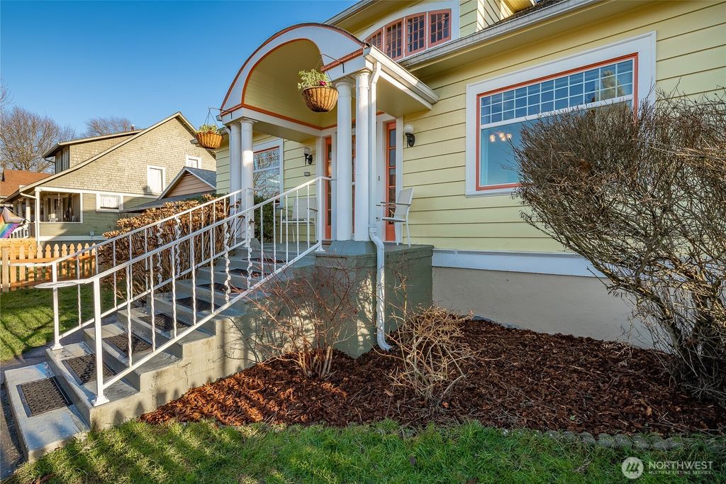 Photo of 2216 A Street, Bellingham, WA 98225 (MLS # 2470643)