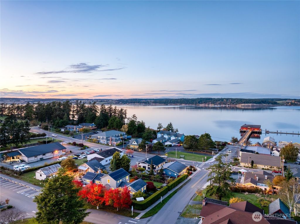 Photo of 806 NW Alexander Street, Coupeville, WA 98239 (MLS # 2514942)