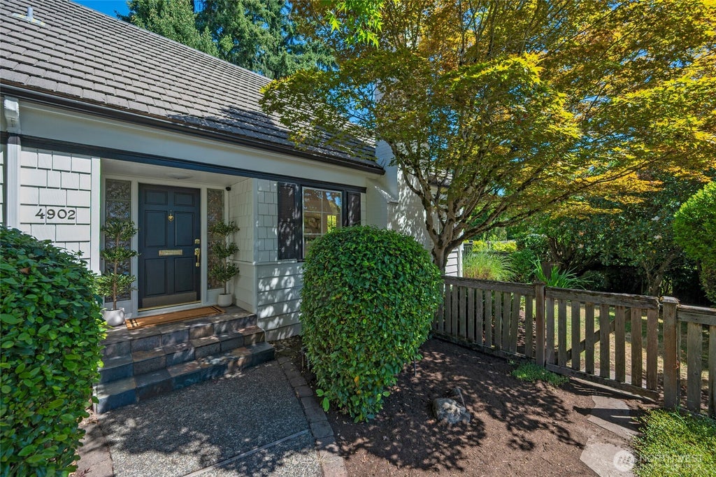 Photo of 4902 NE 70th Street, Seattle, WA 98115 (MLS # 2558897)