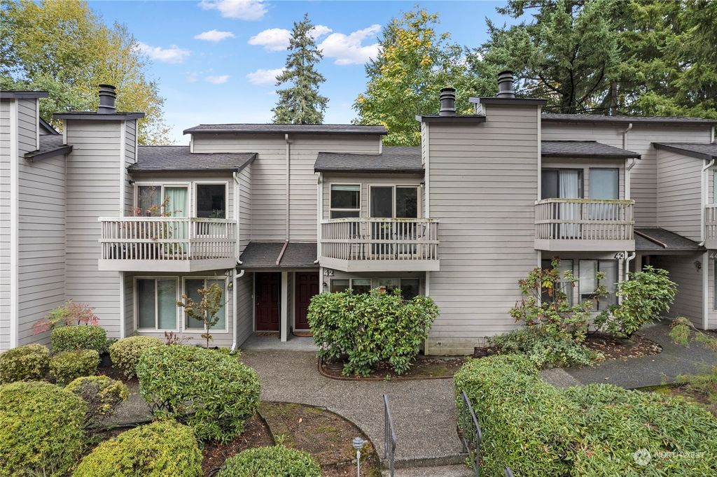 Photo of 1555 Union Avenue NE #42, Renton, WA 98059 (MLS # 2163995)