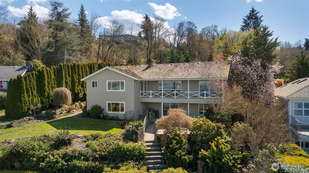 Photo of 29903 Marine View Dr SW Dr, Federal Way, WA 98023 (MLS # 2499751)