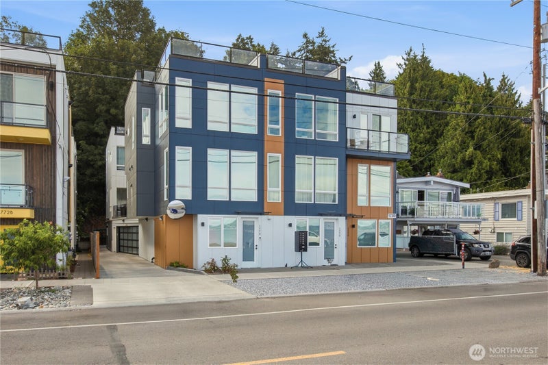 1778 Alki Avenue SW