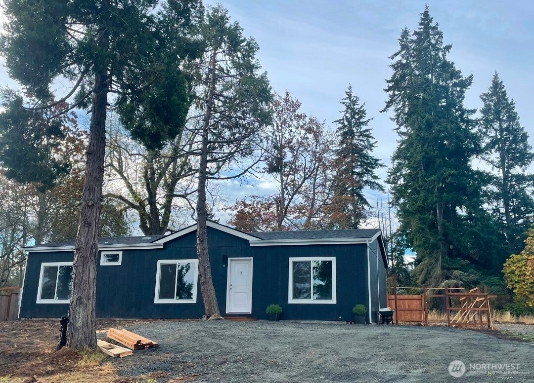 1126 W Lauridsen