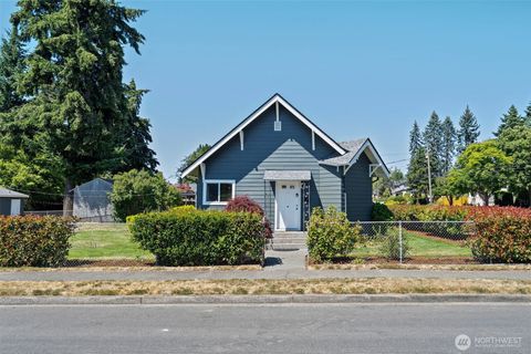 Photo of 1401 S 51st Street, Tacoma, WA 98408 (MLS # 2541754)