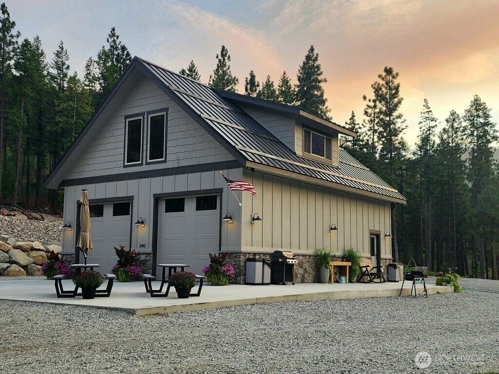 Photo of 340 Mossback Lane, Entiat, WA 98822 (MLS # 2481049)