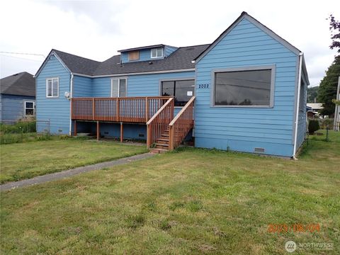 Photo of 2002 Pacific Avenue, Aberdeen, WA 98520 (MLS # 2418626)