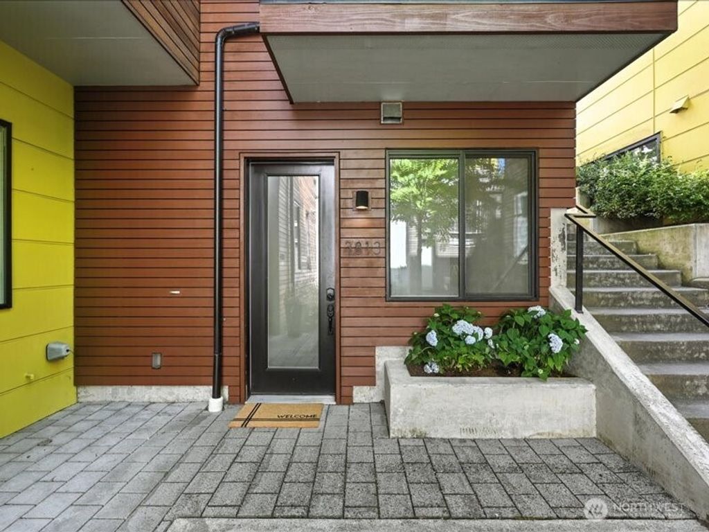 Photo of 3813 Fremont Lane N, Seattle, WA 98103 (MLS # 2371593)