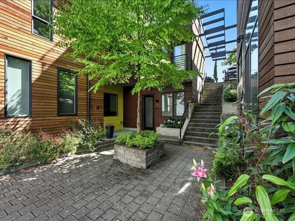 Photo of 3813 Fremont Lane N, Seattle, WA 98103 (MLS # 2371593)