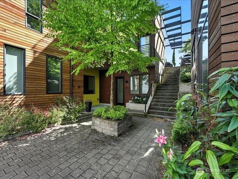 3813 Fremont Lane N Seattle WA 98103