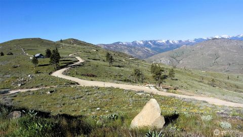 Photo of 31 Cowboy Road, Methow, WA 98834 (MLS # 2348154)