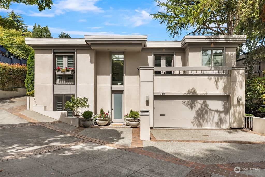 Photo of 3811 E Alder St, Seattle, WA 98122 (MLS # 2271284)