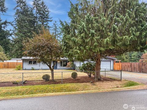 Photo of 18228 118th Avenue SE, Renton, WA 98058 (MLS # 2443064)