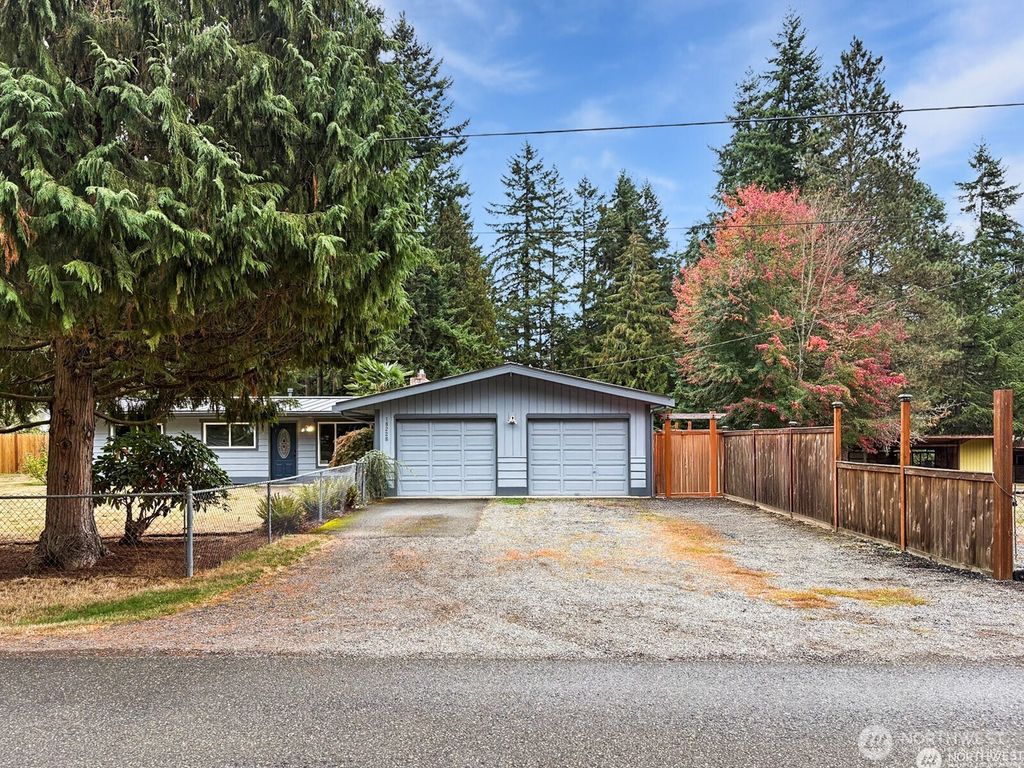 Photo of 18228 118th Avenue SE, Renton, WA 98058 (MLS # 2443064)