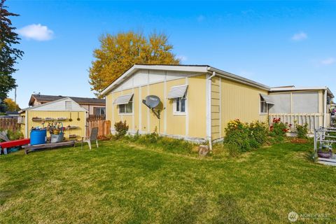 Photo of 549 NE Criscola Avenue, College Place, WA 99324 (MLS # 2451787)