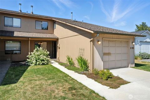 Photo of 1204 Lancer Drive, Walla Walla, WA 99362 (MLS # 2409328)
