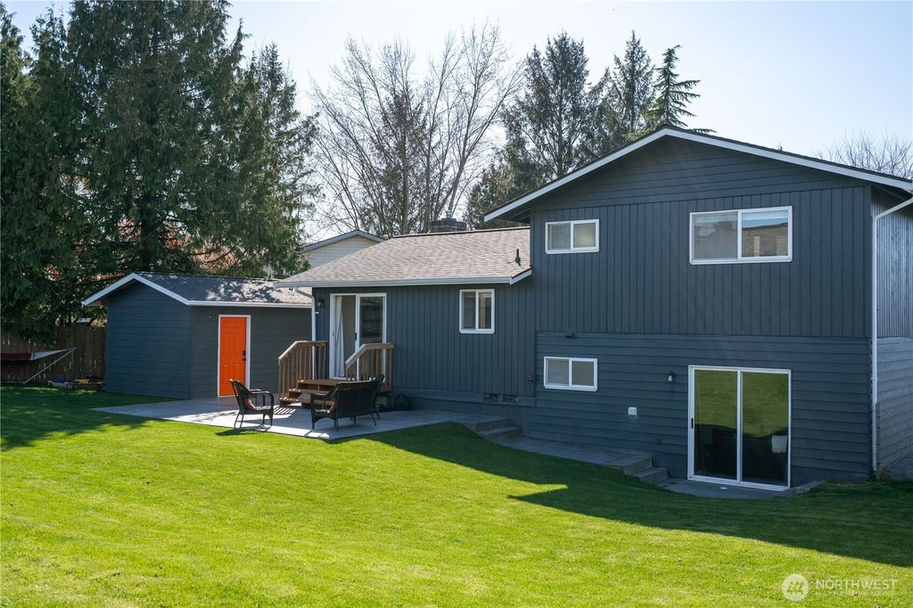 Photo of 230 Peace Arch Court, Blaine, WA 98230 (MLS # 2497925)