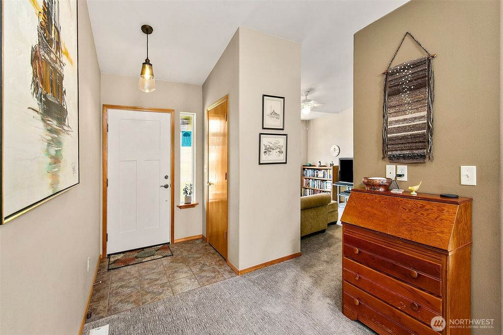 Photo of 19624 Knoll Drive, Arlington, WA 98223 (MLS # 2349493)