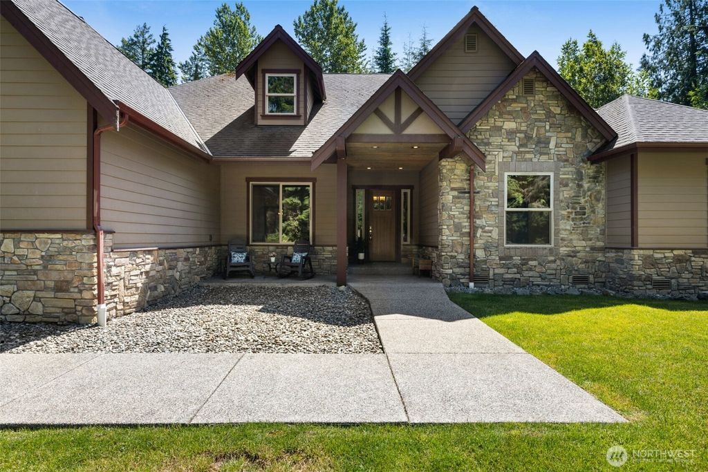 Photo of 9033 108th Street NE, Arlington, WA 98223 (MLS # 2396846)