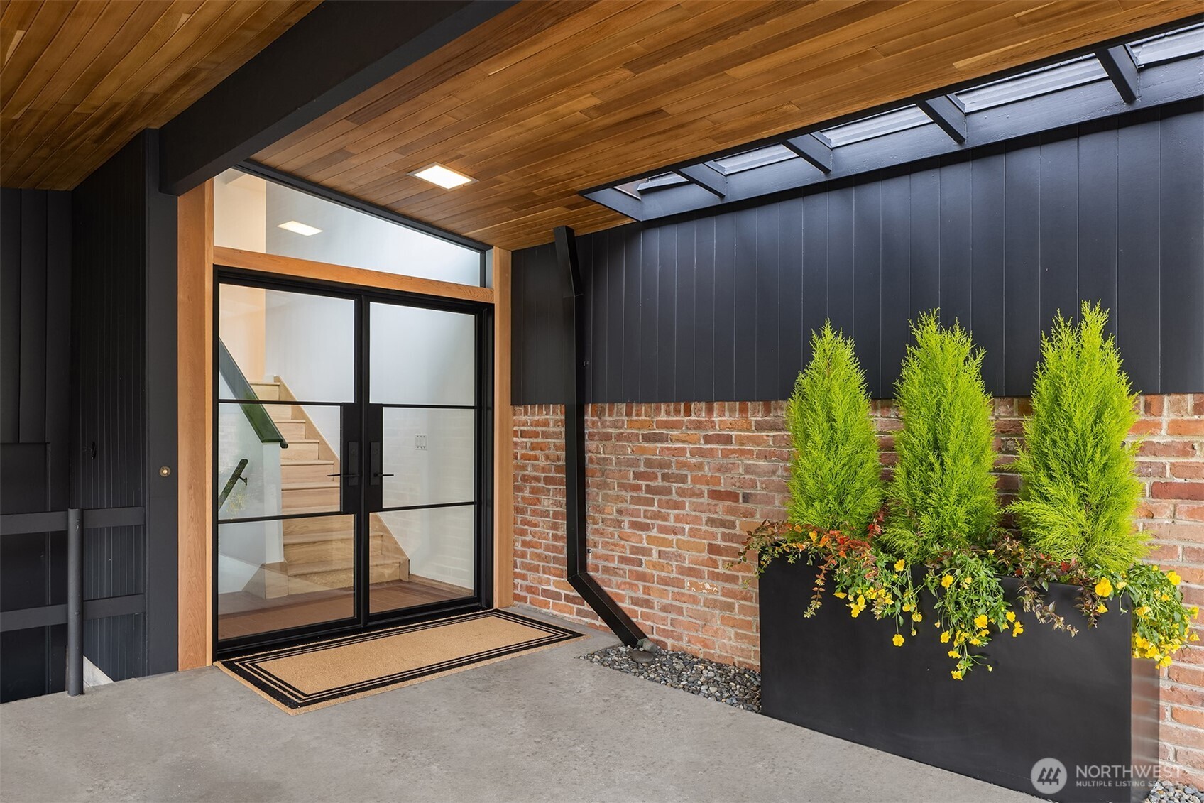 4148 Boulevard Place