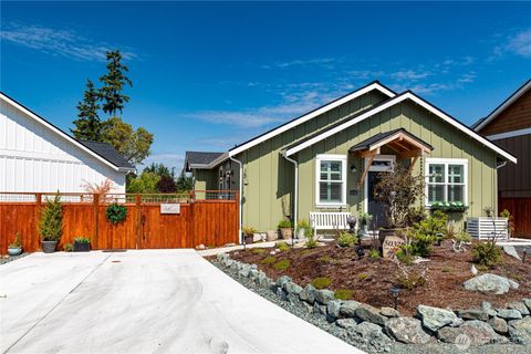 Photo of 5032 Eagle Ridge Drive, Freeland, WA 98249 (MLS # 2370916)