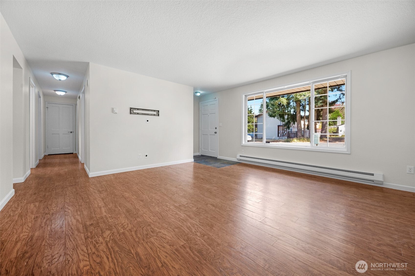 902 Peters Place